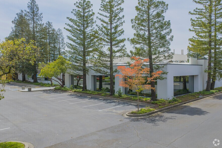 More Photos Of 2331 Circadian Way, Santa Rosa Research And Development For Lease