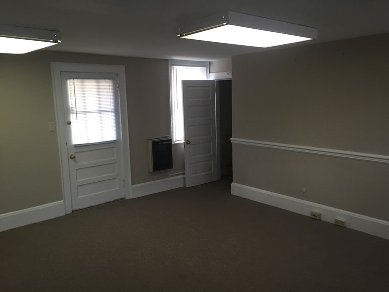 More Photos Of 9064 Courthouse Rd, Spotsylvania Office For Lease