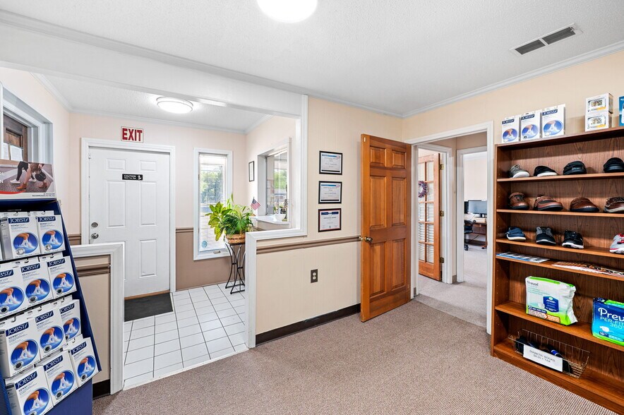 More Photos Of 910 E Garrison Blvd, Gastonia General Retail For Sale