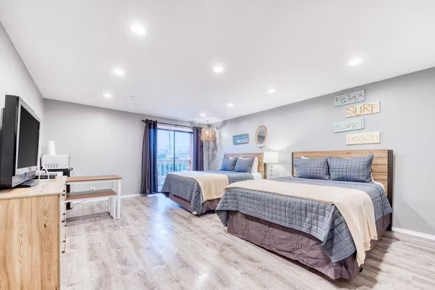 More Photos Of 301 N Miller St, Rockaway Beach Hospitality For Sale