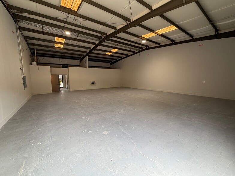 More Photos Of 2970 Ask Kay Dr SE, Smyrna Unknown For Lease