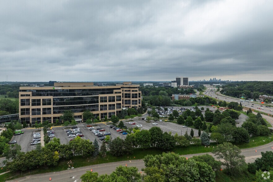 More Photos Of 11100 Wayzata Blvd, Minnetonka Office For Lease