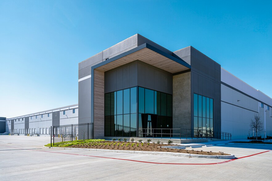 More Photos Of 14621 Kirby Dr, Pearland Unknown For Lease