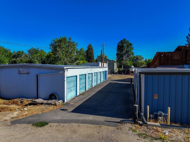 More Photos Of 115 Washington St, Lander Flex For Sale