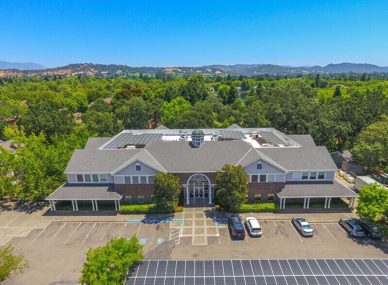 More Photos Of 8911 Lakewood Dr, Windsor Medical For Lease