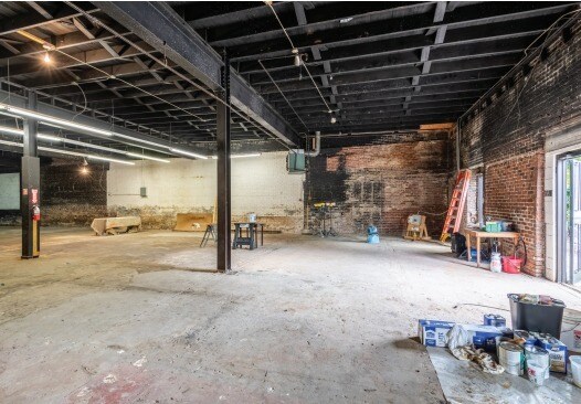 More Photos Of 320 W Davie St, Raleigh Flex For Lease