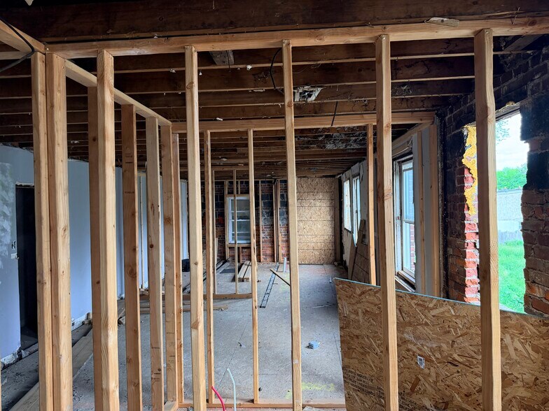 More Photos Of 1115 Upland St, Chester Apartments For Sale