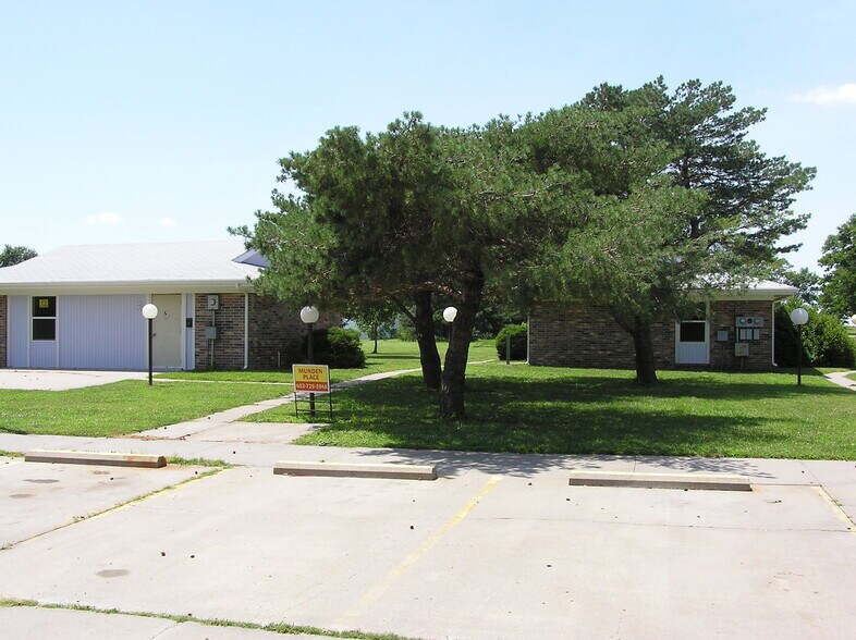 More Photos Of 102 W Easy St, Munden Apartments For Sale