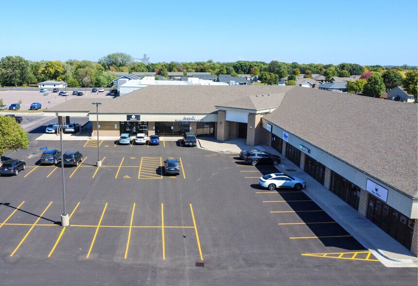 More Photos Of 220 S Cliff Ave, Harrisburg Storefront Retail Office For Lease