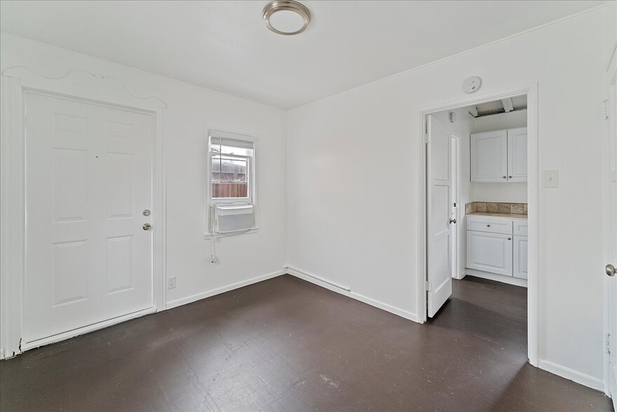 More Photos Of 1222 Corona St, Hermosa Beach Apartments For Sale