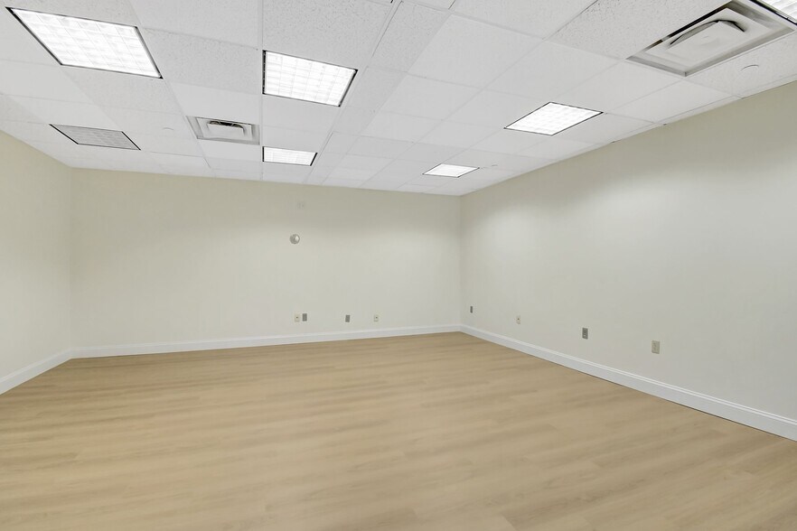 More Photos Of 200 S Andrews Ave, Fort Lauderdale Medical For Sale