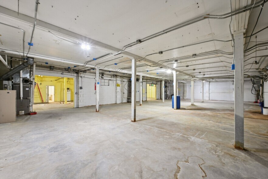 More Photos Of 3100 Blake St, Denver Storefront For Sale
