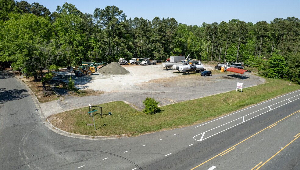 More Photos Of 2550 Durham Chapel Hill Blvd, Durham Land For Lease