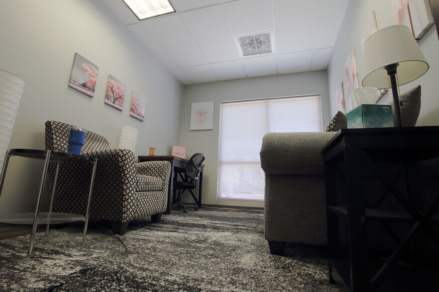 More Photos Of 2301 Eldorado Pky, McKinney Medical For Lease