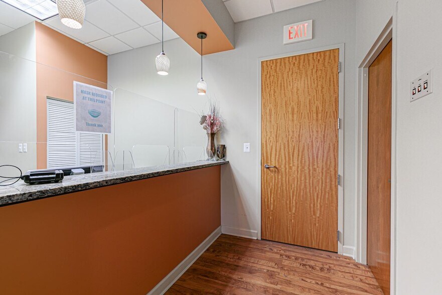 More Photos Of 7625 Maple Lawn Blvd, Fulton Office For Sale