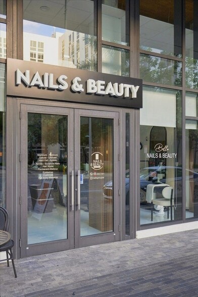 More Photos Of 2920-2950 NE 207th St, Aventura Unknown For Lease