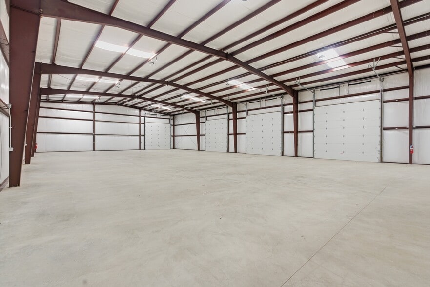 More Photos Of 764 Soechting Rd, New Braunfels Unknown For Lease
