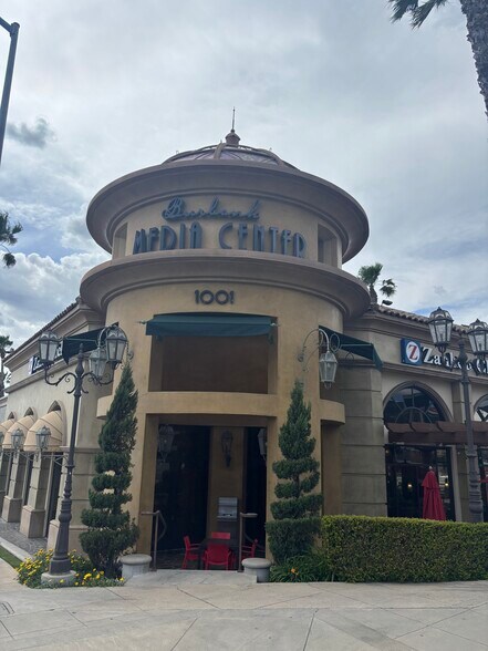 More Photos Of 1001 N San Fernando Blvd, Burbank Unknown For Lease