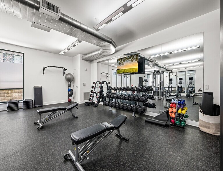 More Photos Of 121 Towne St, Stamford Apartments For Lease