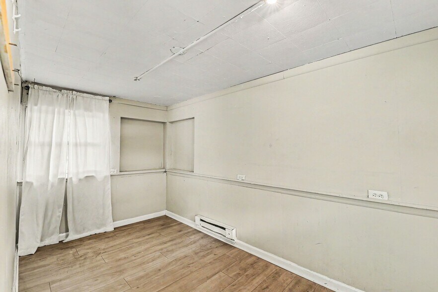 More Photos Of 7707 Baltimore Annapolis Blvd, Glen Burnie Office Residential For Sale