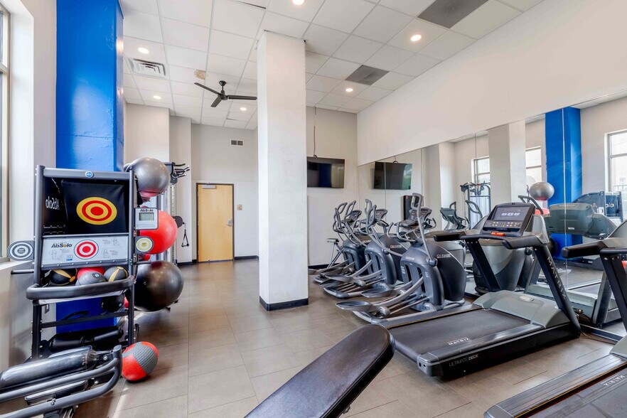 More Photos Of 310-330 15th Ave SE, Minneapolis Apartments For Lease