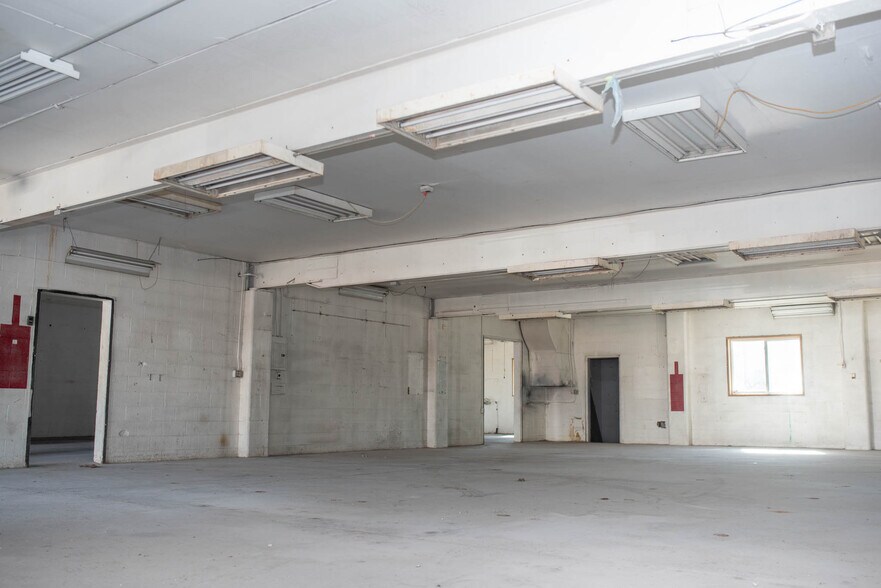 More Photos Of 1102 Island St, La Crosse Industrial For Sale