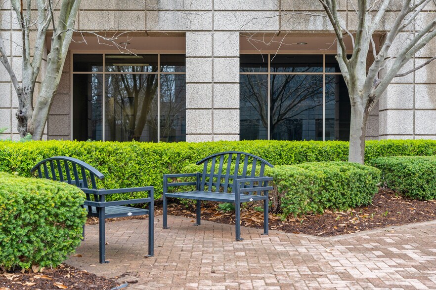 More Photos Of 4801 Olympia Park Plz, Louisville Office For Lease