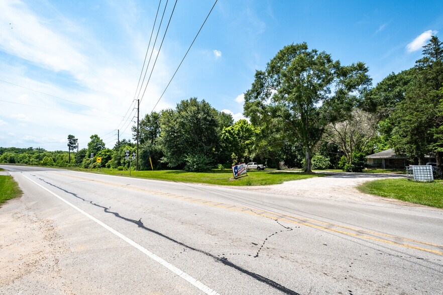 More Photos Of 7820 FM 1010 Rd, Cleveland General Retail For Sale