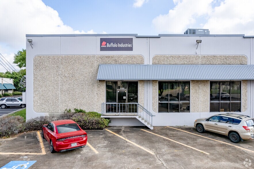 More Photos Of 6303-6323 Brookhill Dr, Houston Warehouse For Lease