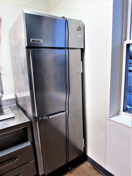 More Photos Of 6931 Gravois Ave, Saint Louis Restaurant For Lease