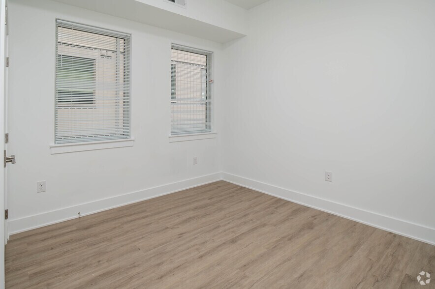 More Photos Of 2201 Washington Ave, Philadelphia Apartments For Lease