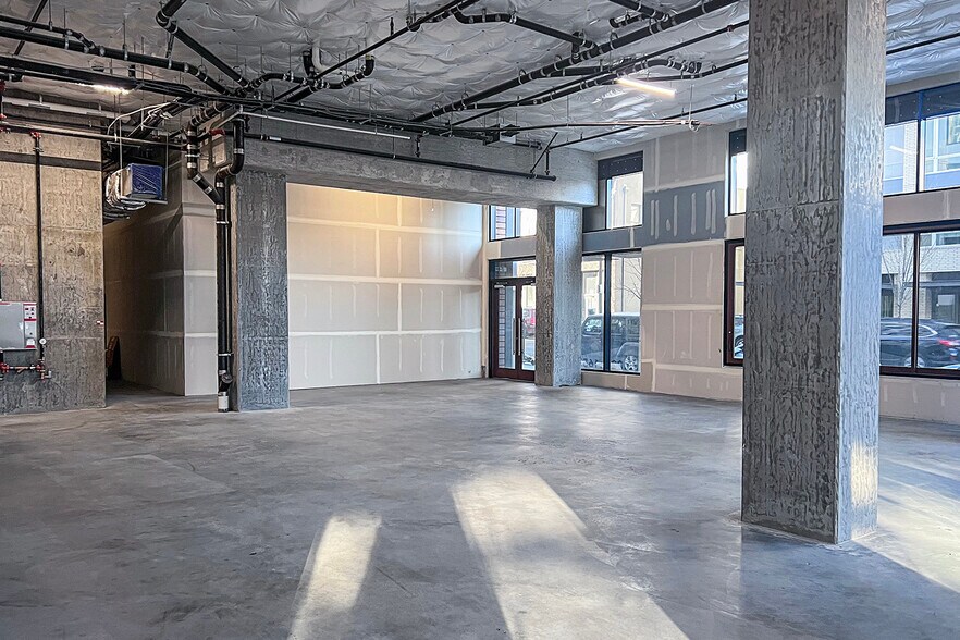 More Photos Of 1470 NW Glisan St, Portland Apartments For Lease