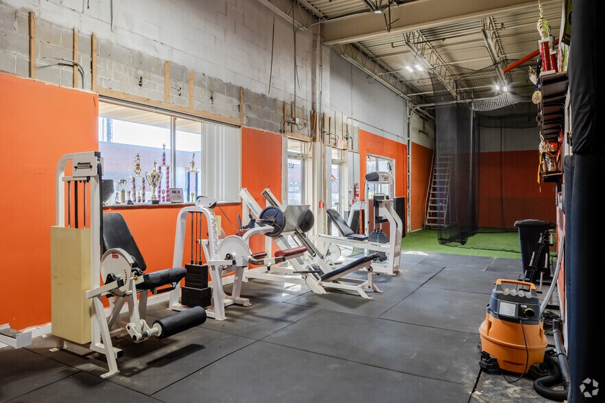 More Photos Of 180 Shepard Ave, Wheeling Warehouse For Sale