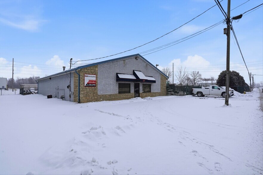 More Photos Of 237 Curtis St, Delaware Warehouse For Sale