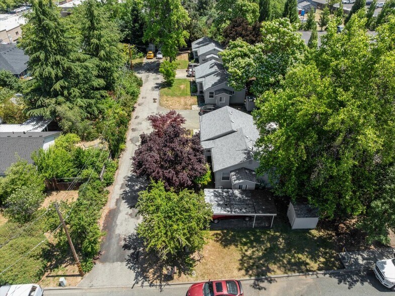 More Photos Of 307 Tussey Ln, Grants Pass Apartments For Sale