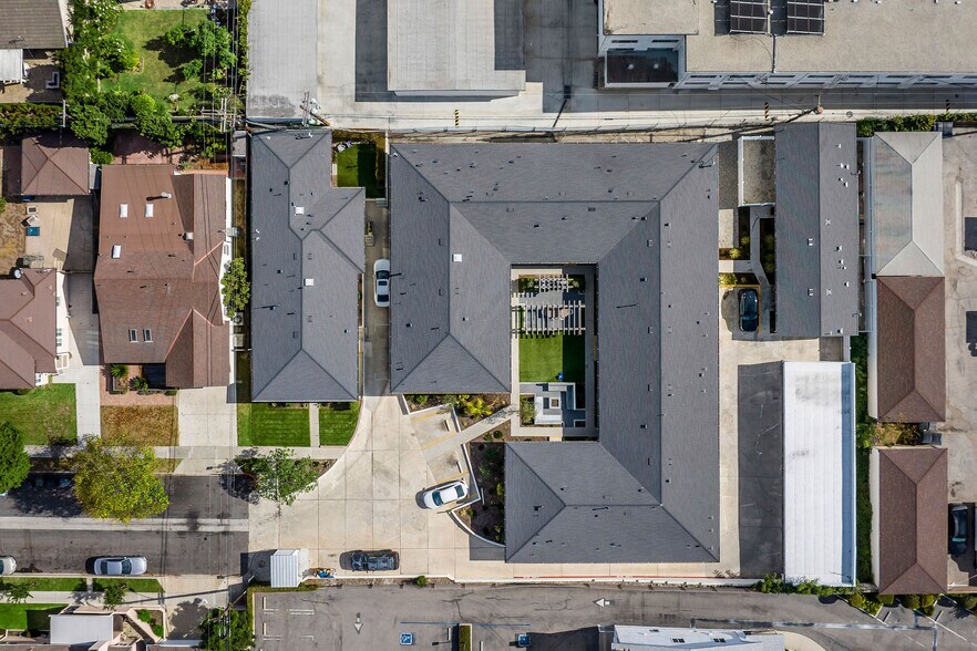 More Photos Of 17302 Ermanita Ave, Torrance Apartments For Sale