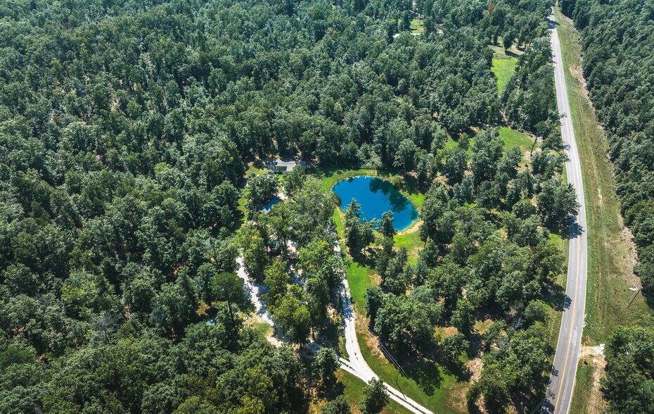 More Photos Of 11726 Highway K, Jadwin Hotel For Sale