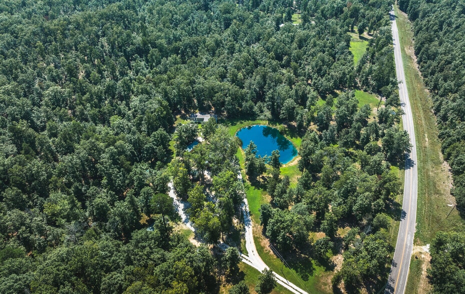 More Photos Of 11726 Highway K, Jadwin Hotel For Sale