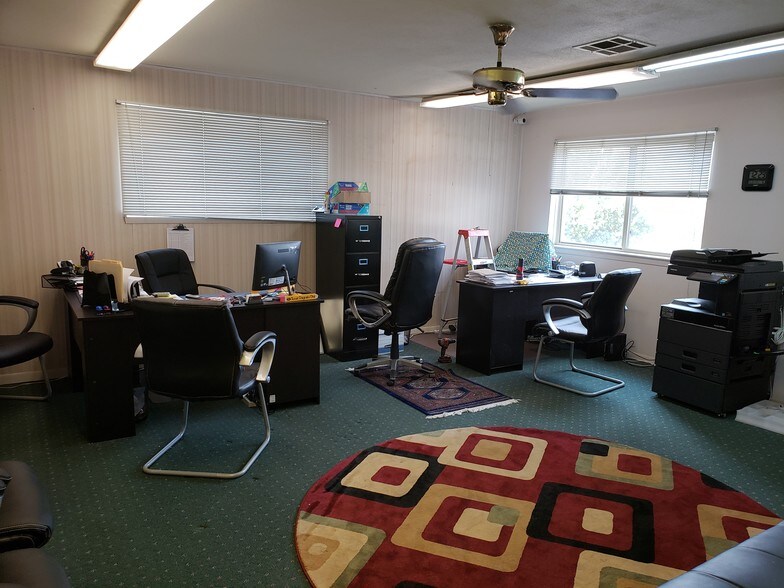 More Photos Of 1803 Kenwick Pl, Pasadena Daycare Center For Sale