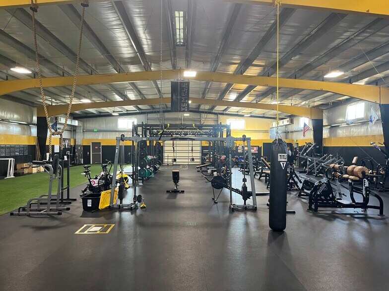 More Photos Of 3461 Peeler Rd, Jacksonville Sports And Entertainment For Sale