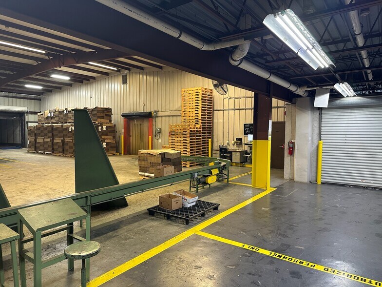 More Photos Of 2105 S Dock St, Palmetto Food Processing For Sale