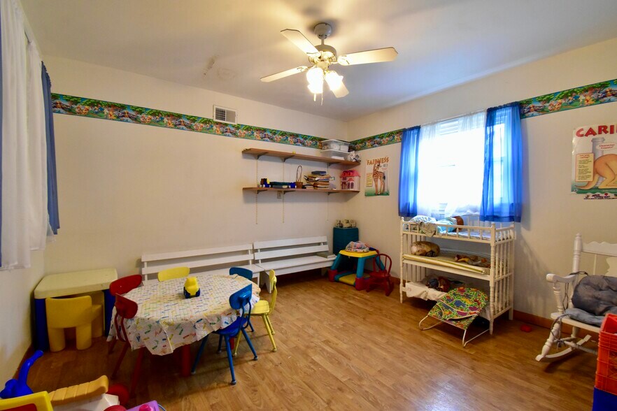 More Photos Of 389 S Miller Rd, Saginaw Religious Facility For Sale