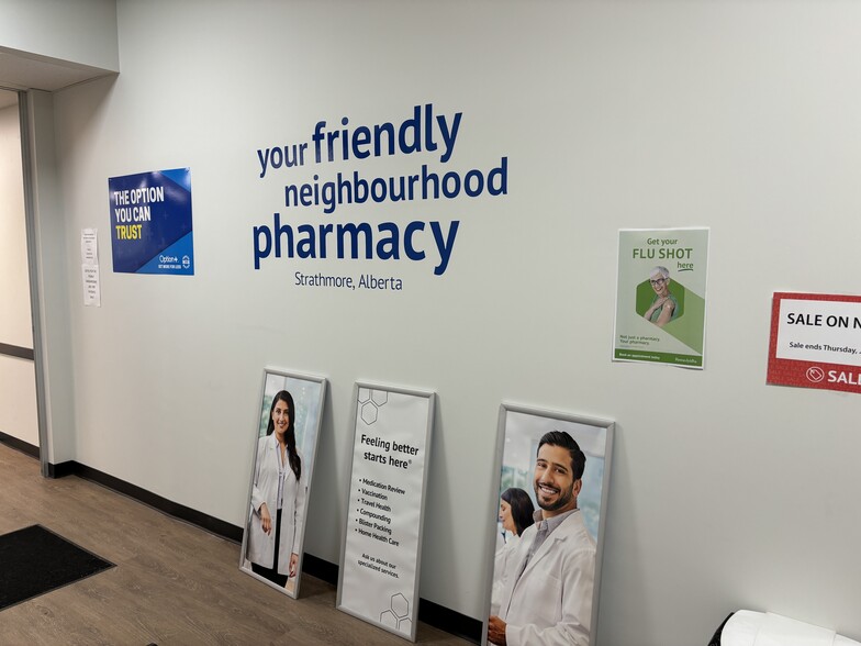 More Photos Of 320 2nd St, Strathmore Storefront Retail Office For Lease