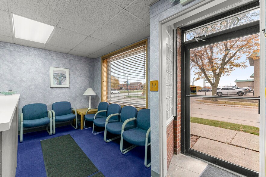 More Photos Of 6336 Fox Ave, Allen Park Office For Sale