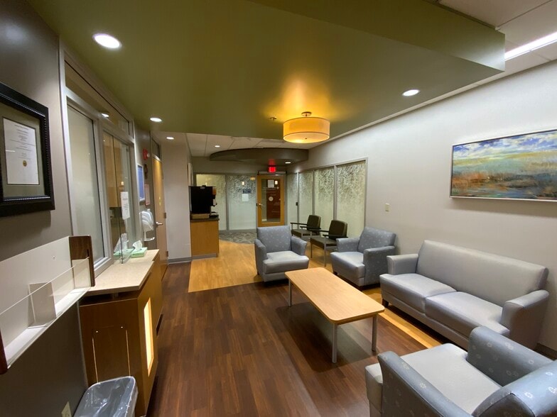 More Photos Of 4126 N Holland Sylvania Rd, Toledo Medical For Lease