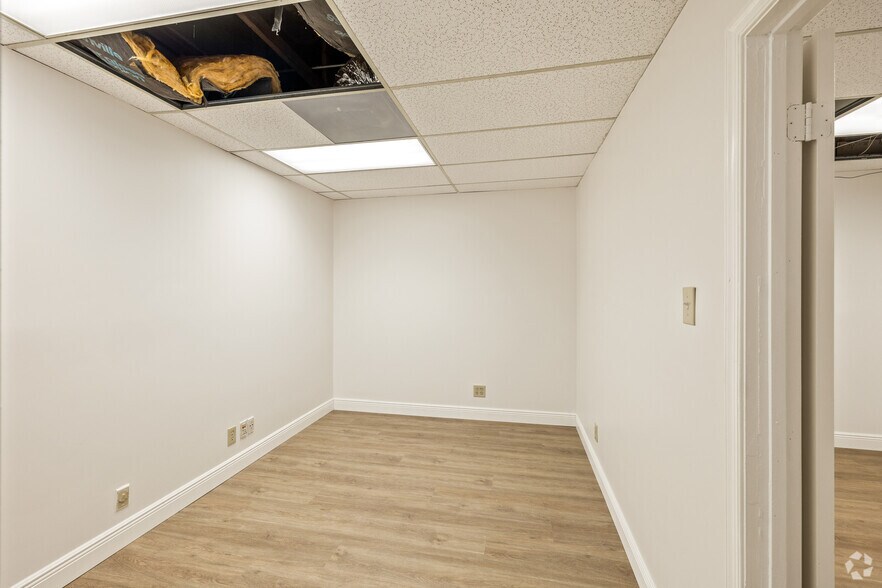 More Photos Of 2501 W Hillsboro Blvd, Deerfield Beach Office For Sale