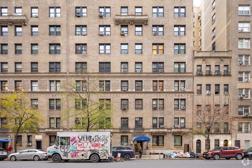 More Photos Of 151-161 W 86th St, New York Apartments For Sale