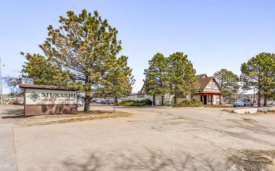 Primary Photo Of 1765 N Academy Blvd, Colorado Springs Restaurant For Sale