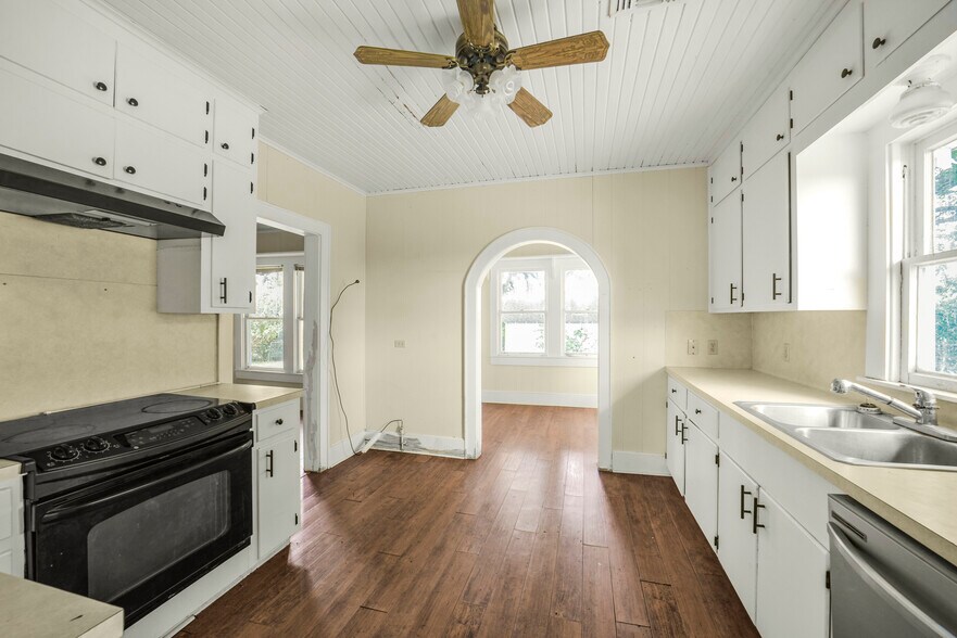 More Photos Of 2120 FM 389, Brenham Land For Sale
