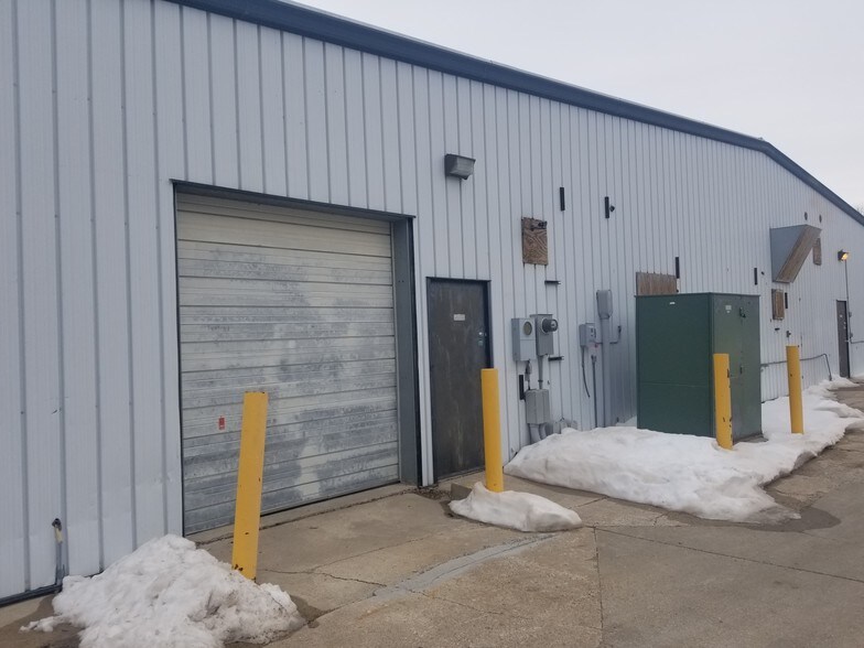 More Photos Of 310 34th Ave W, Alexandria Freestanding For Sale